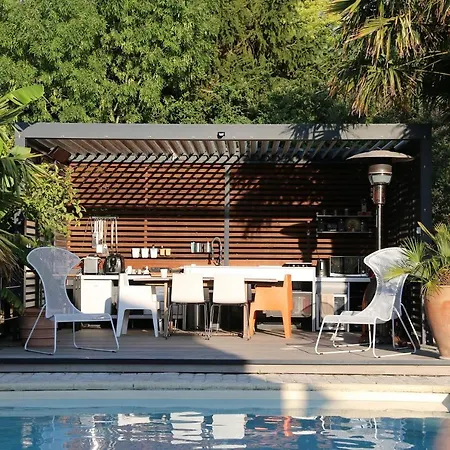 D'hotes Sweet Bed & Breakfast 3*